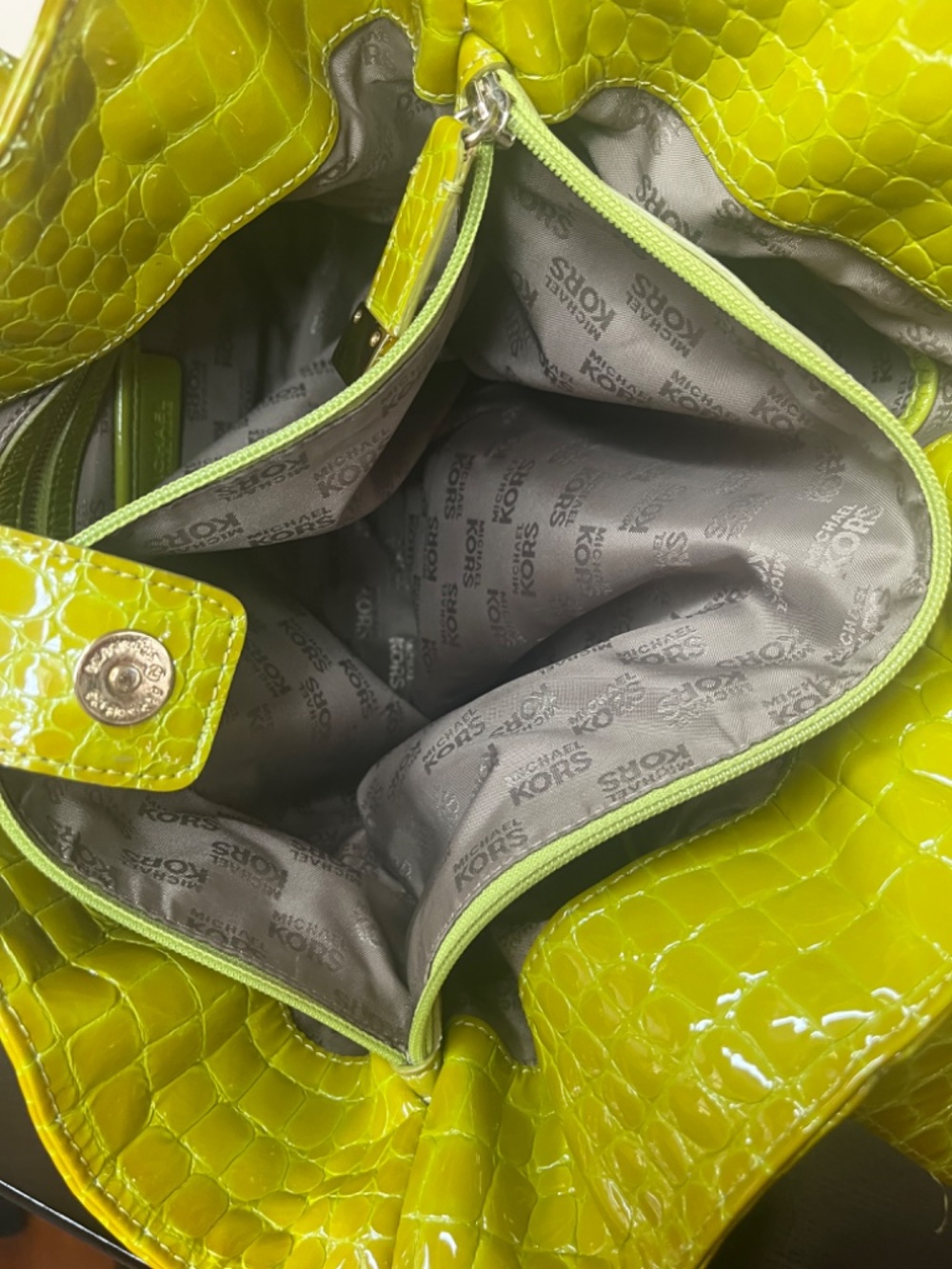 Michael Michael Kors Lime Green Patent Croc Embossed Multi Pocket Shoulder Tote - Picture 6 of 8